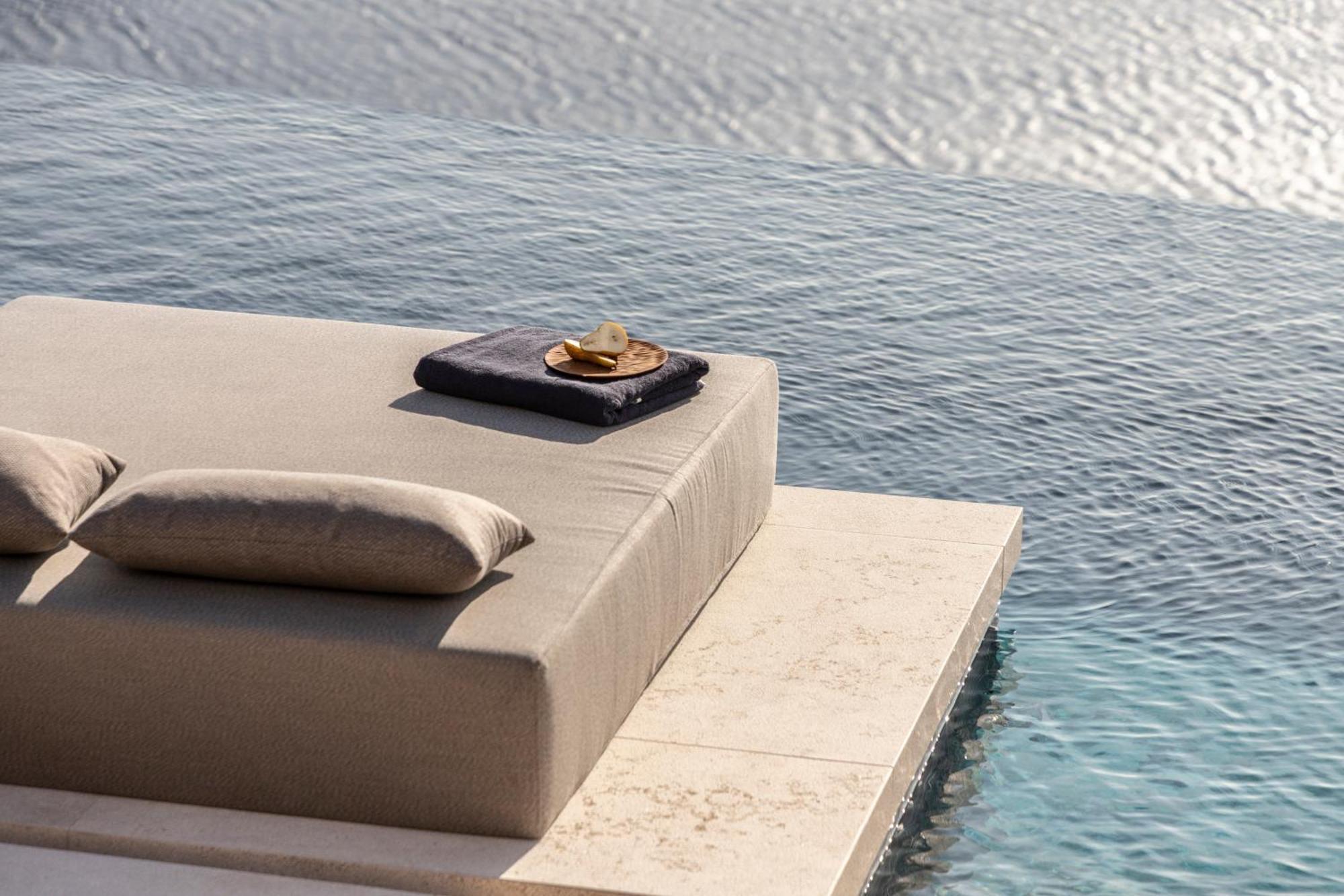 The Skyvilla Mykonos - A Landmark Property With Breathtaking Views Of The Psarou Bay Mykonos Town المظهر الخارجي الصورة